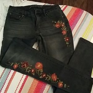 JAGJEANS not Free people !!!!